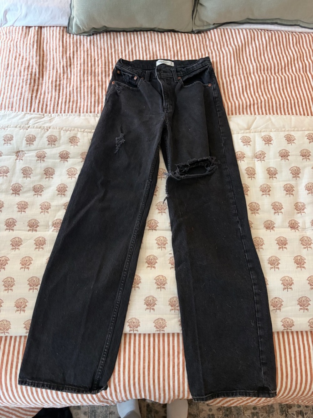 Abercrombie & Fitch Black Boot Cut Jeans with Knee Rip